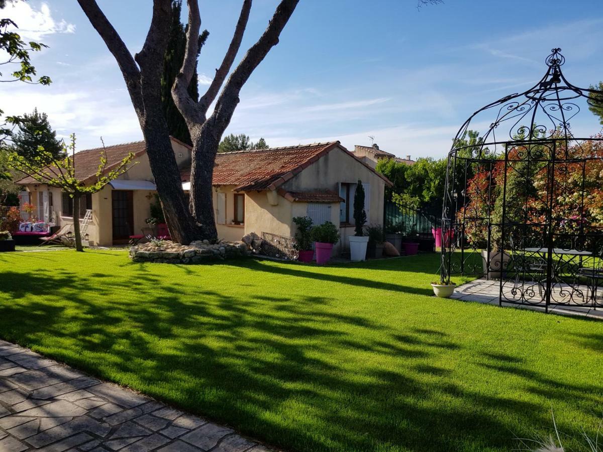 A L'Oree Du Pin Aix-en-Provence Eksteriør bilde